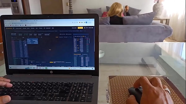 VERSTECKTER SEX VOR MEINER Stiefmutter UND IHREM UNTREUEM EHEMANN BREIT MEINEN ARSCH SEHR HART IN VIER, ABER ICH LIEBE, WIE ER MEINEN SCHWANZ OHNE JEGLICHES MITGEFÜHL BLITZT – SEXY HEISSE LATINA.