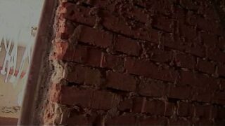 Blonde Teenager-Schlampe wird im Dreier anal gefickt